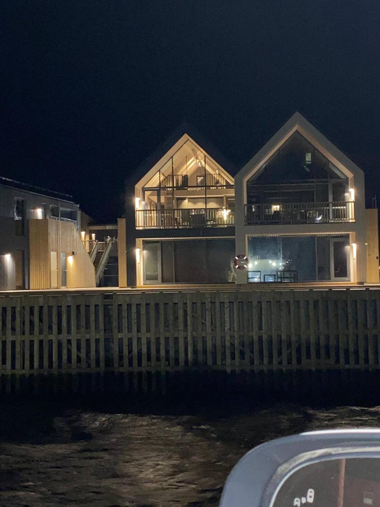 Ny Leilighet I Henningsvaer! Exterior foto