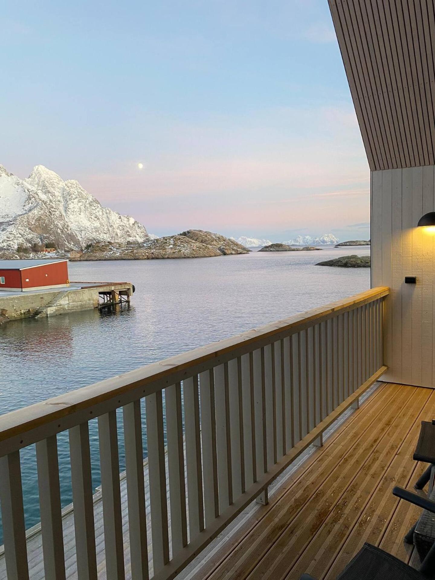 Ny Leilighet I Henningsvaer! Exterior foto